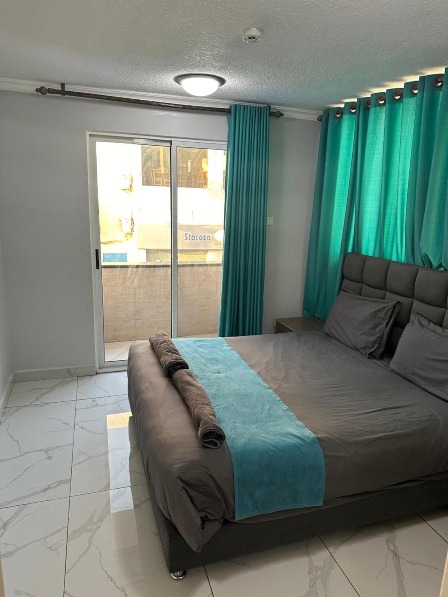 Arwahotel Apartments اروى للشقق الفندقية Акаба Екстер'єр фото